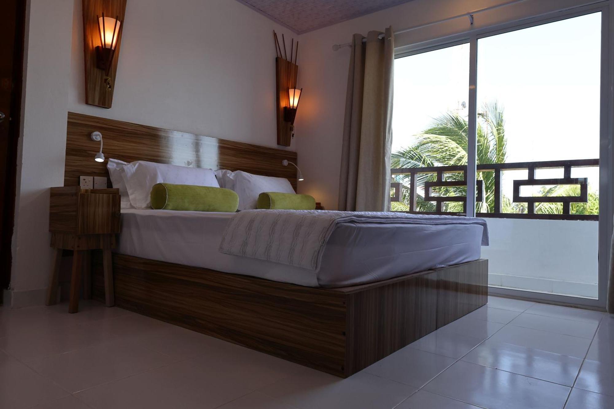 Batuta Maldives Fourson Hotel Thulusdhoo Luaran gambar
